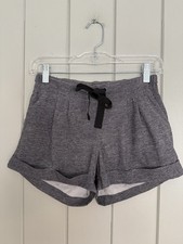 Lululemon Women's Spring Break Away Shorts II Drawstring Gray Size 4 Cuffed