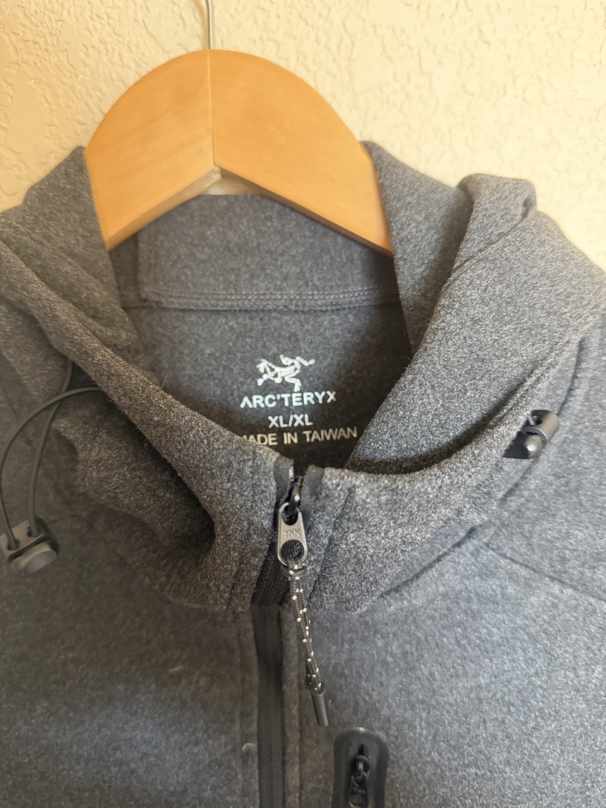 Arctreyx Half Zip Tech Jacket - image 4