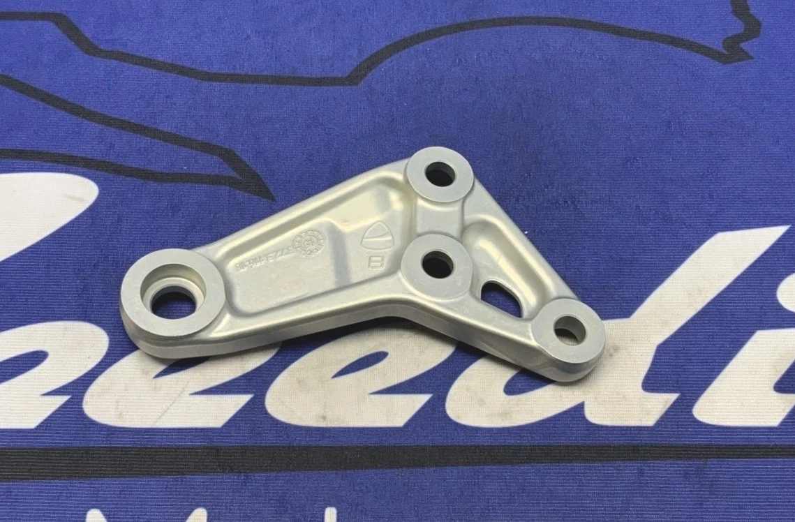 Ducati Left Rear Suspension Arm Ducati Panigale 1199 2012-2014 OEM 37211161BA