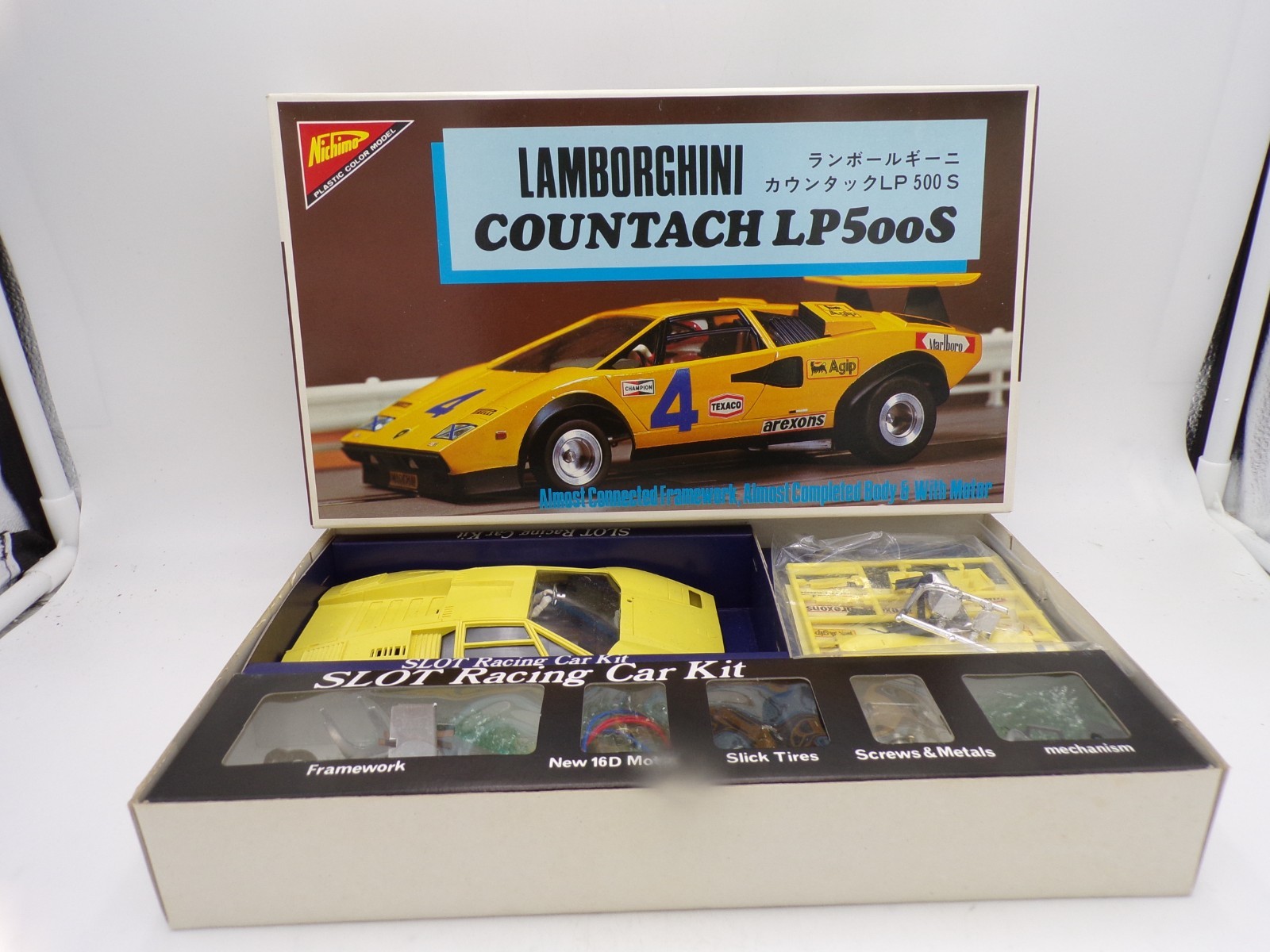 Vintage 1970's Nichimo Japan 1/24 scale Lamborghini Countach NOS w/Mabuchi Motor