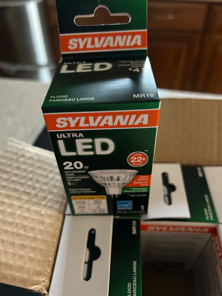 Sylvania Ultra LED 20W Using 5W Flood MR16 GU5.3 Soft White Dimmable Light Bulb - Image 3 of 3