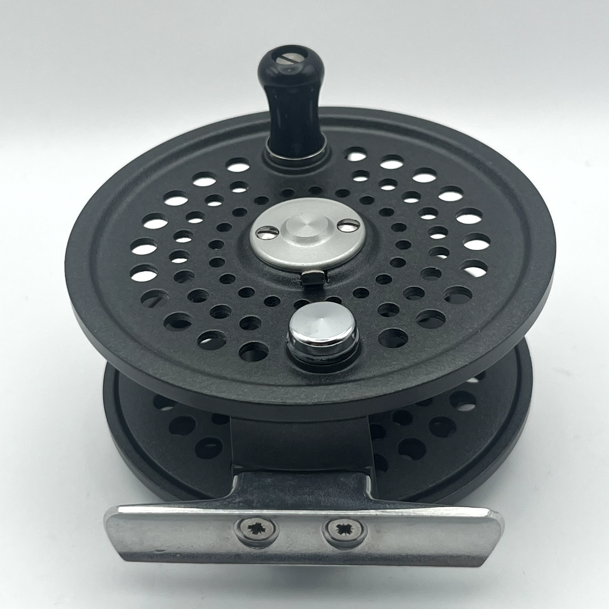 Orvis Battenkill Disc 8/9 Gray Used Fly Reel Fishing From Orvis Battenkill Disc 8/9 Gray Used Fly Reel Fishing From
