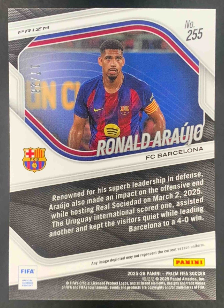 Ronald Araujo 2025-26 Panini Prizm FIFA /28 view 2