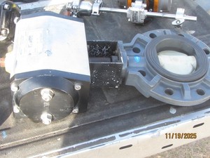 4" UPVC slim air actuated butterfly valve w/ Max Air MT36 SR4 F07/F10 actuator