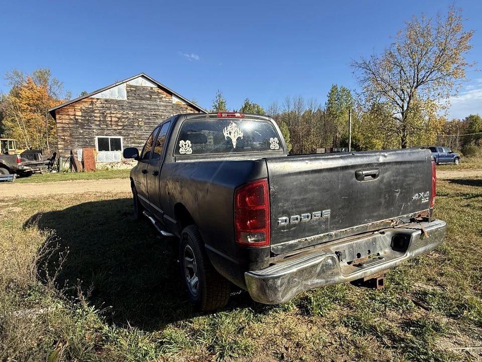 Dodge RAM Pickup Truck Part Out - Image 3 of 3