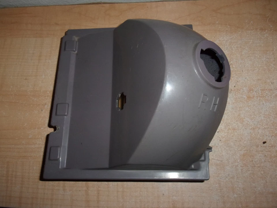 1976 77 78 1979 Cadillac Seville Right Passenger Corner Marker Turn Light READ - Image 4 of 4