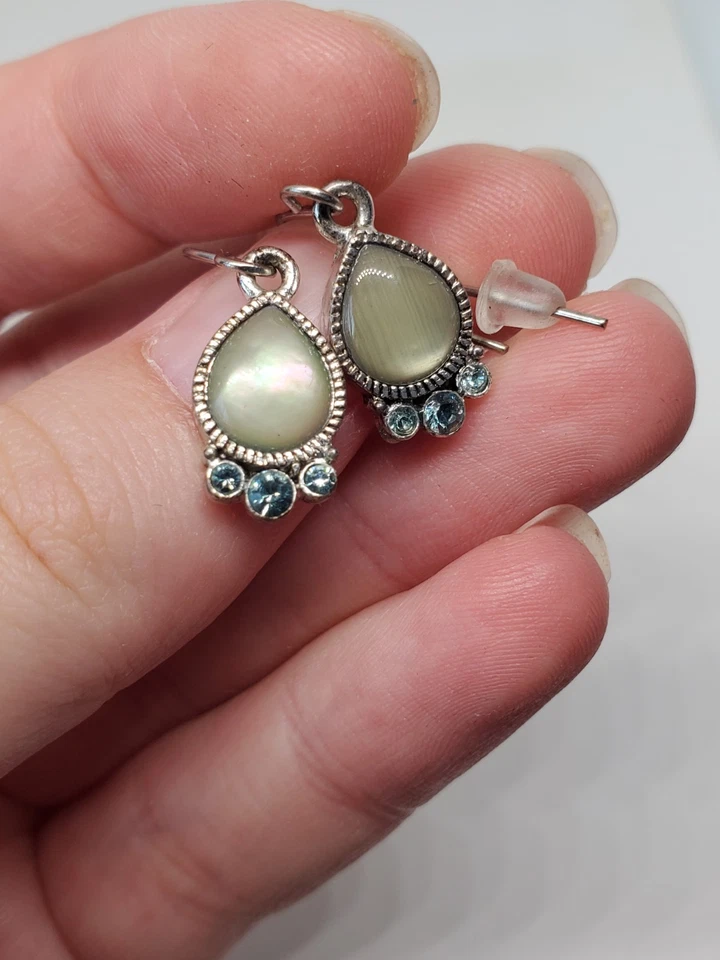 Pendientes lágrima estrás azul madreperla verde claro 1928 Foto 2 de 4