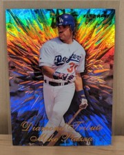 1997 Fleer DIAMOND TRIBUTE #9 Mike Piazza EMBOSSED HOLOFOIL BEAUTIFUL INSERT!
