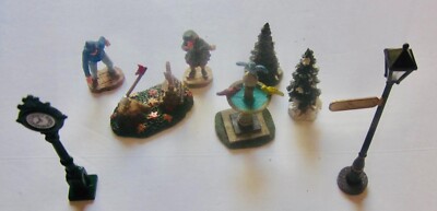 LEMAX and Other Companies: 2 Children & 6 Accessories for Christmas Displays