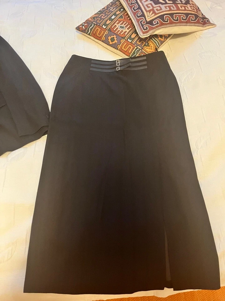 Apriori Disfraz Mujer Negro, Chaqueta y Falda, UK 16 Foto 2 de 4