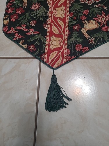 Vintage Holiday Tapestry Table Runner Nature Company HTF Christmas - Picture 4 of 9