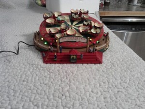 Mr. Christmas Nottingham Fair Roundabout Teacups Animated Lights Music