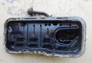 NISSAN PRIMERA P11 MODEL 1999 01 ENGINE QG16DE OIL PAN WITH OIL INDICATOR USED
