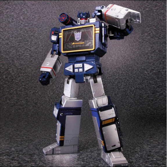 TAKARA TOMY Transformers Soundwave 10