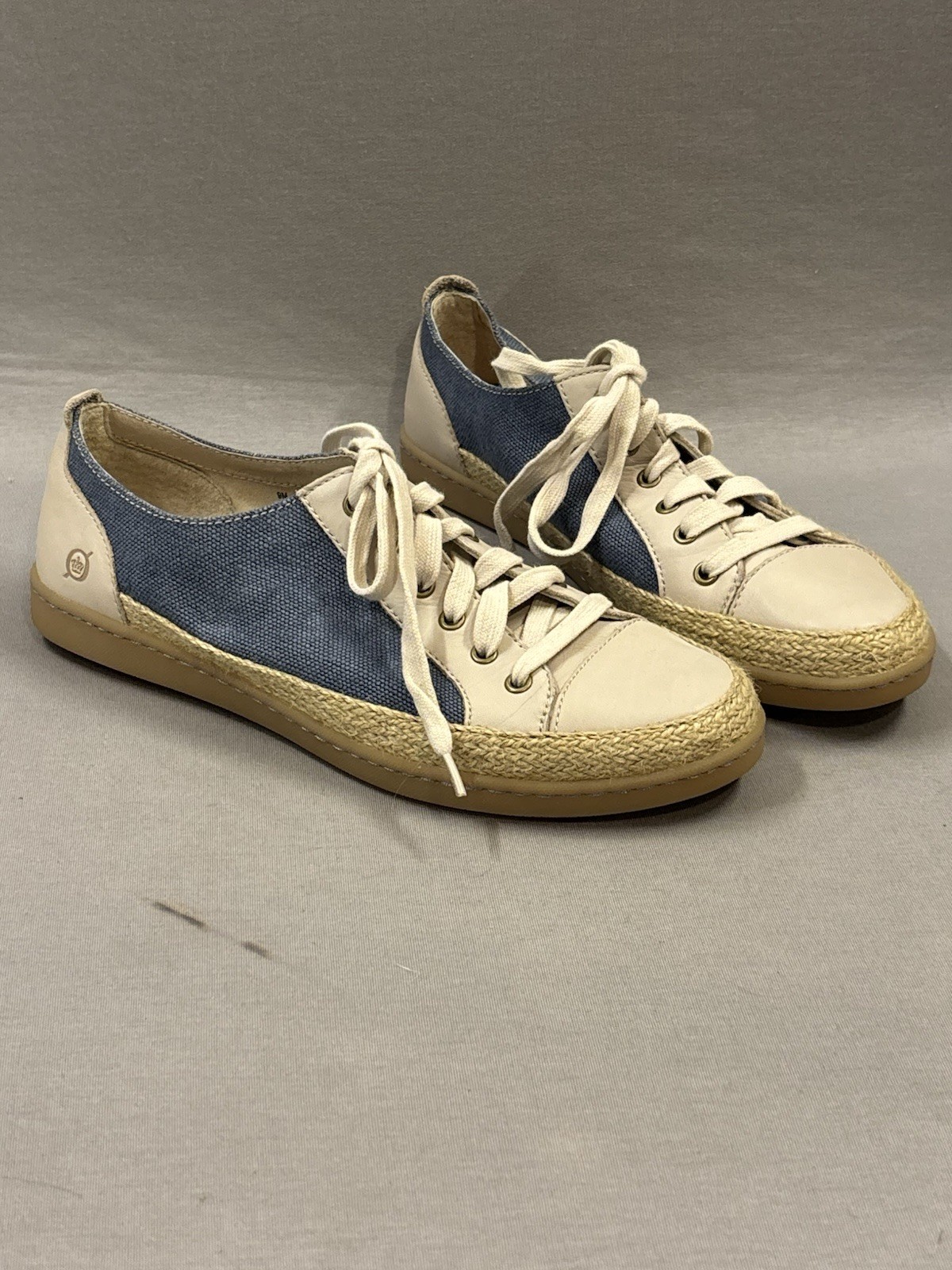 Born Corfield Women’s Lace Up Sneakers Size 9 EUC Jute Wrapped Sole Blue Cream