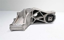 Support moteur Mercedes 611