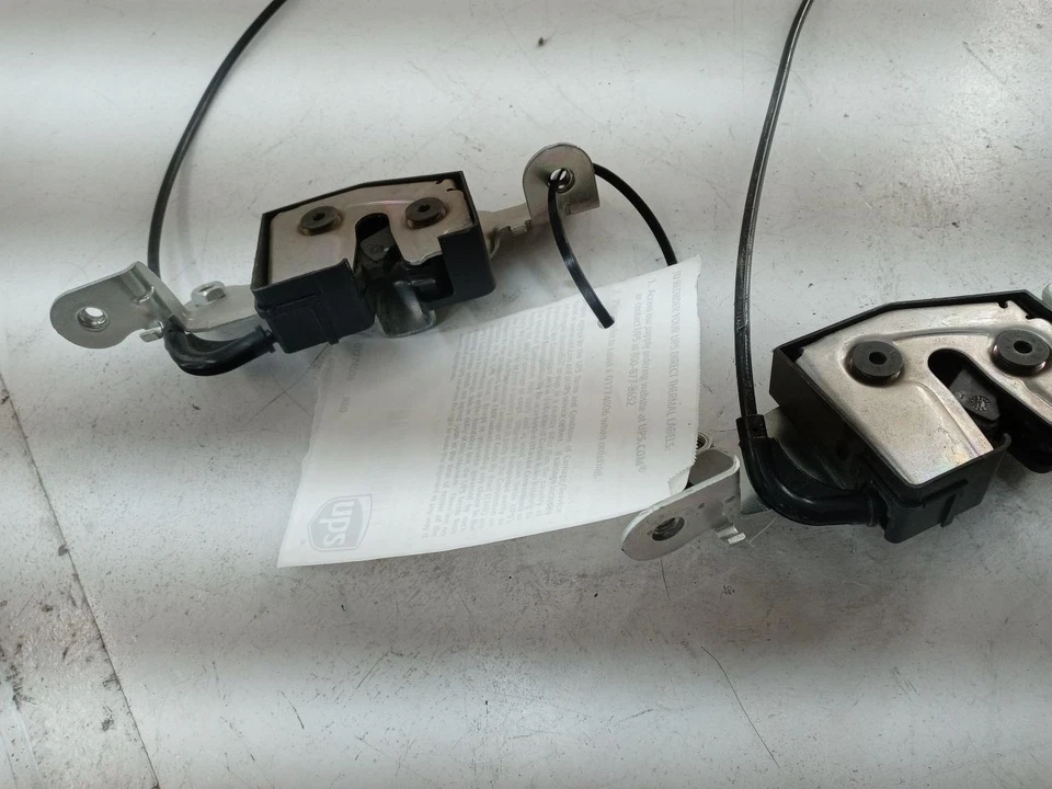 Atuador 2006 Infiniti FX35 controle de assento traseiro drop lock testado pelo fabricante de equipamento original - Imagem 3 de 4