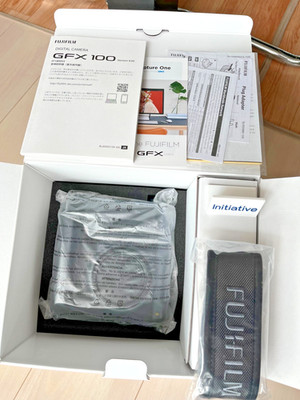 FUJIFILM GFX100 Medium Format Mirrorless Camera Body Box Accessories No Warranty