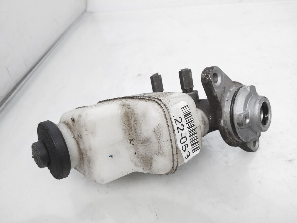 2009-2020 Toyota Tacoma Brake Booster Master Cylinder 47201 2009-2020 Toyota Tacoma Brake Booster Master Cylinder 47201