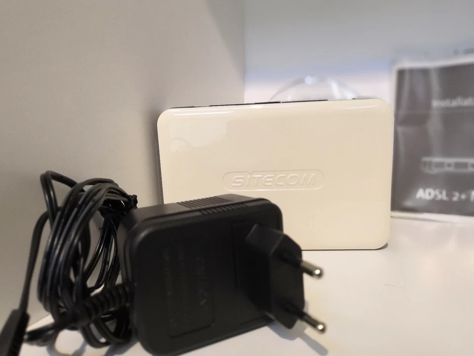 SITECOM  ADSL 2+ Modem , Model: DC-227 v1 001 - Bild 2 von 4