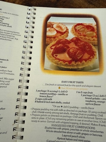 EASY HOMEMADE DESSERTS WITH JELL-O PUDDING SOFTCOVER SPIRAL BOUND COOKBOOK 1979 - Picture 2 of 3