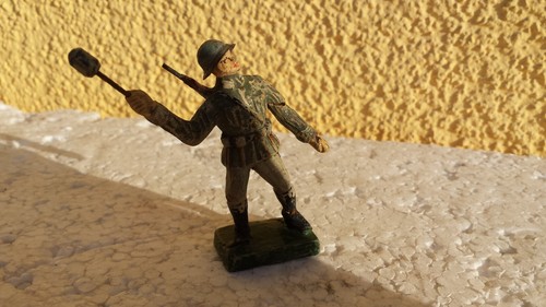 Elastolin Massefigur Militär engl. Infanterist Soldat + Handgranate 30er lineol - Bild 2 von 4