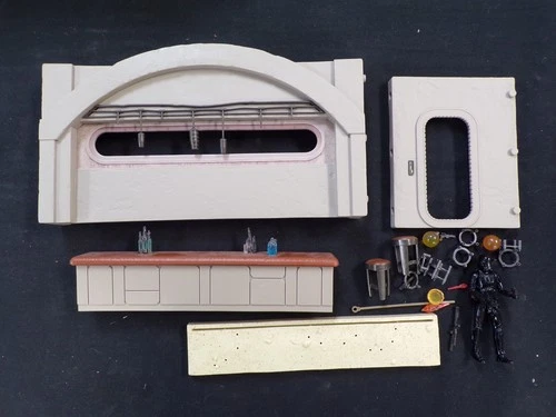 NEVARRO CANTINA STAR WARS MANDALORIAN VINTAGE COLLECTION HASBRO PLAYSET