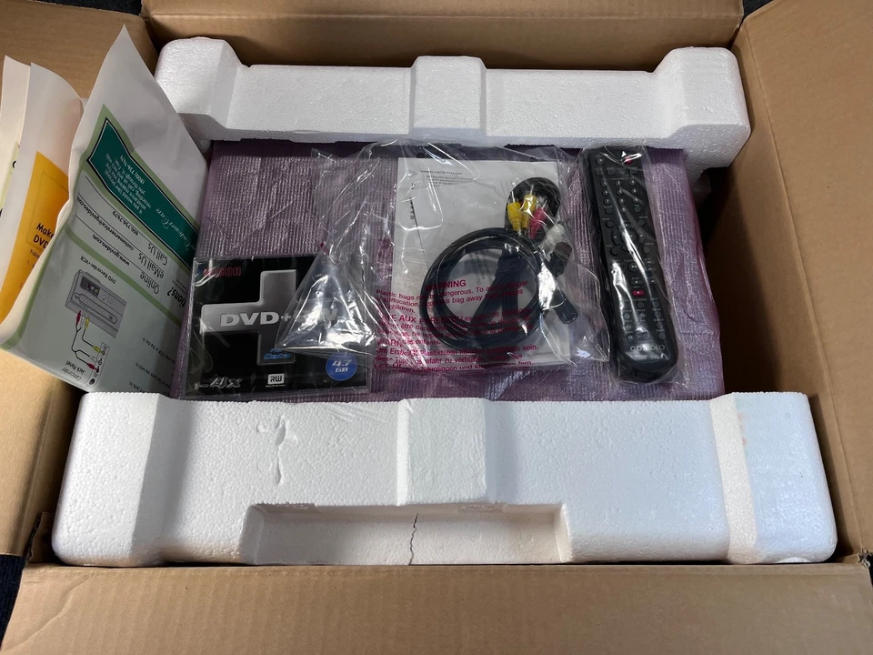 NEW! Go Video VR2945 DVD Recorder VCR Player Hi-Fi CIB Complete W/Everything! - Image 3 of 4