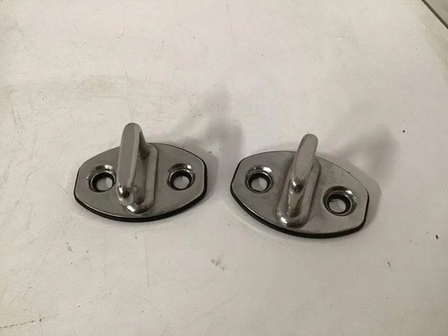 VW ARTEON 3H7 Verriegelungshaken der hinteren Abdeckung 3C0837033 32200686