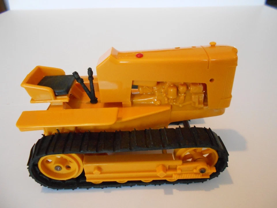 Vintage 1989 E-Tees 1:16 John Deere 430 Industrial Crawler by Eldon Trumm, New - Image 4 of 4
