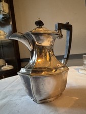 Antike Art D&eacute;co Kaffeekanne / Teekanne &ndash; versilbert (EPNS) &ndash; England um 1930