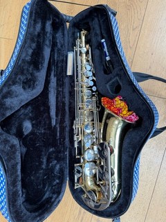 Yamaha YAS 23 Alto Saxophone Eb Closed Hole Gold Lacquer w/ Case Mouthpiece