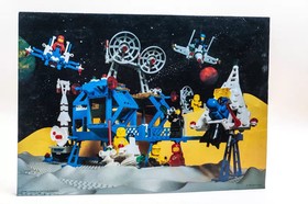 LEGO Set 6951 Robot Command Center Brand Instructions included in the box