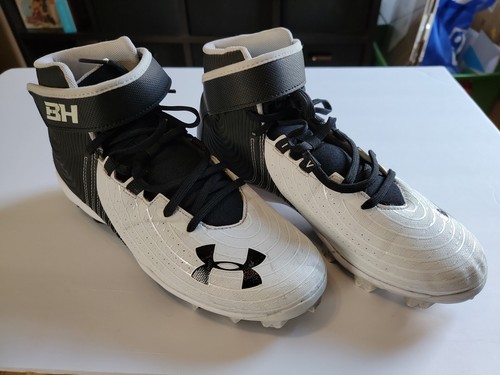 baseball cleats with ankle support