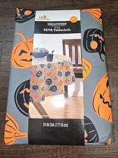 Way to Celebrate Halloween PEVA Vinyl Tablecloth Pumpkin 70" Diameter Round