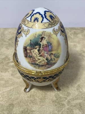 Vecceli Italian Egg Porcelain 5   Fine Porcelain Handmade Painted Trinket Box