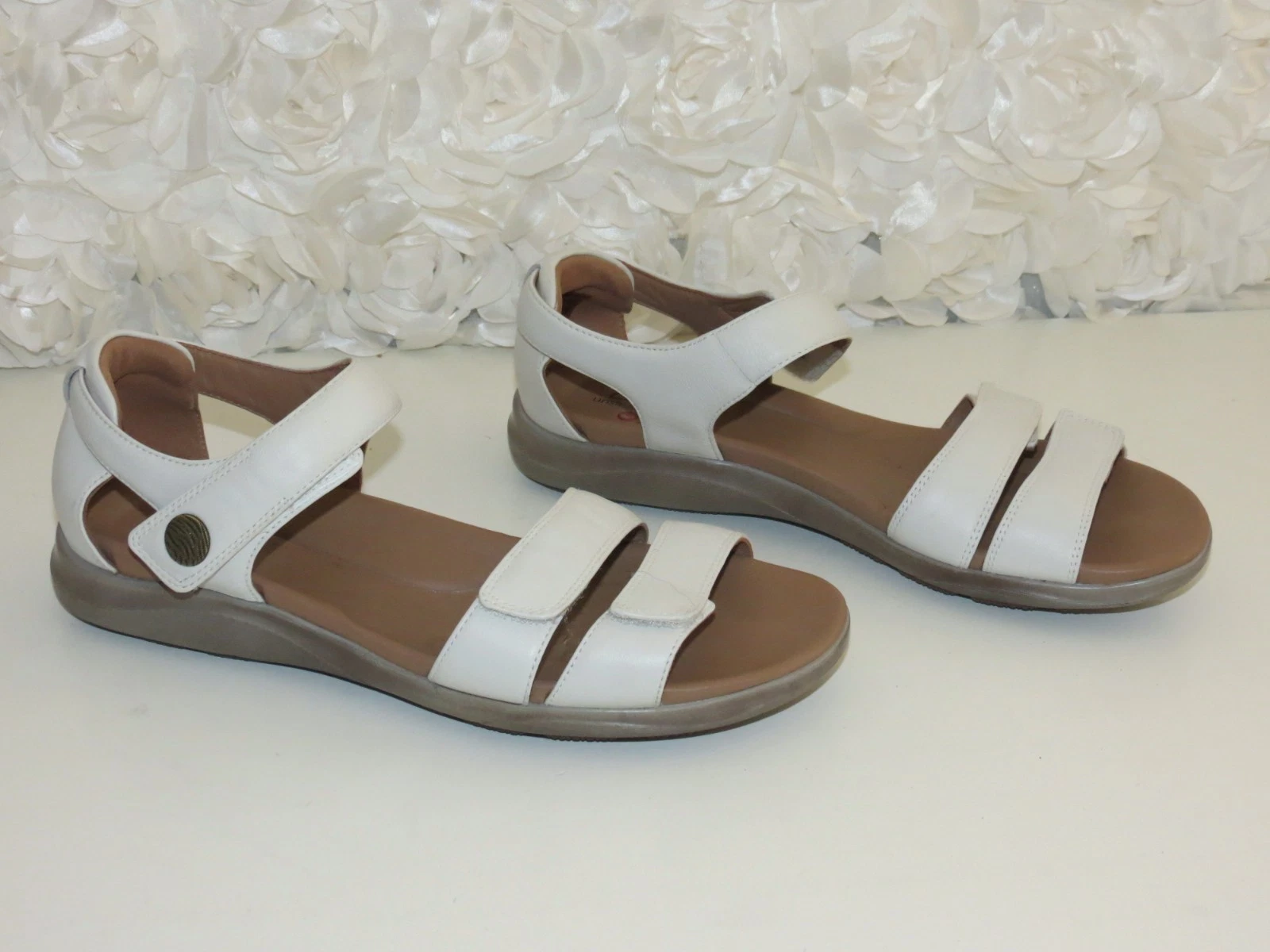 Sandali donna Clarks Kylyn 2 cinturini pelle bianca regolabili comodi 11 M