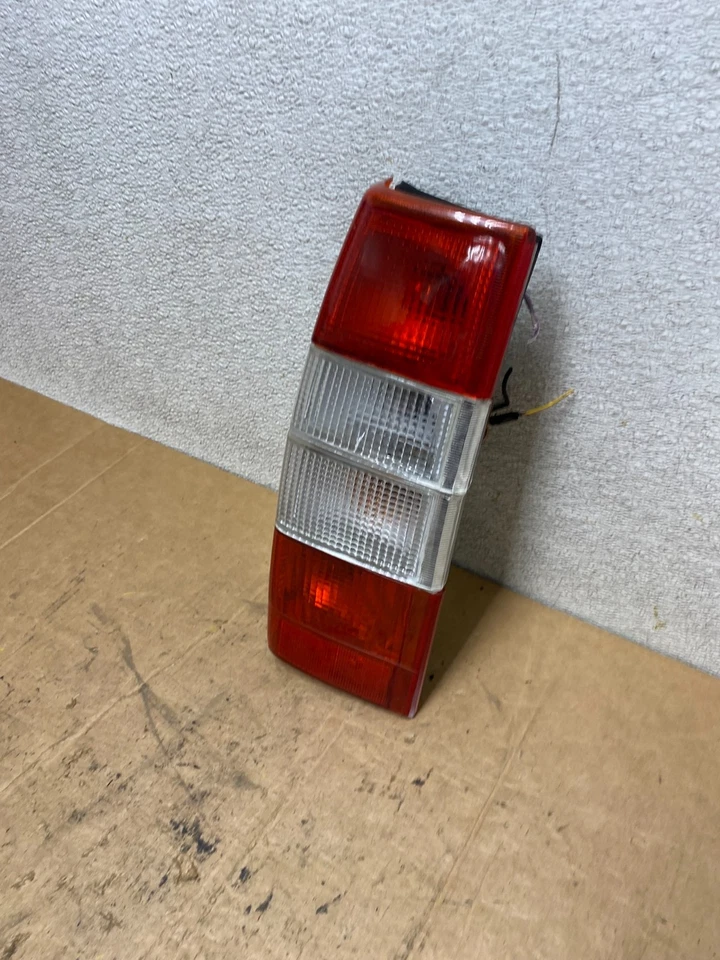 1983-1995 Volvo 740 745 760 940 960 vagão sedã lanterna traseira esquerda T3463 PS - Imagem 2 de 4