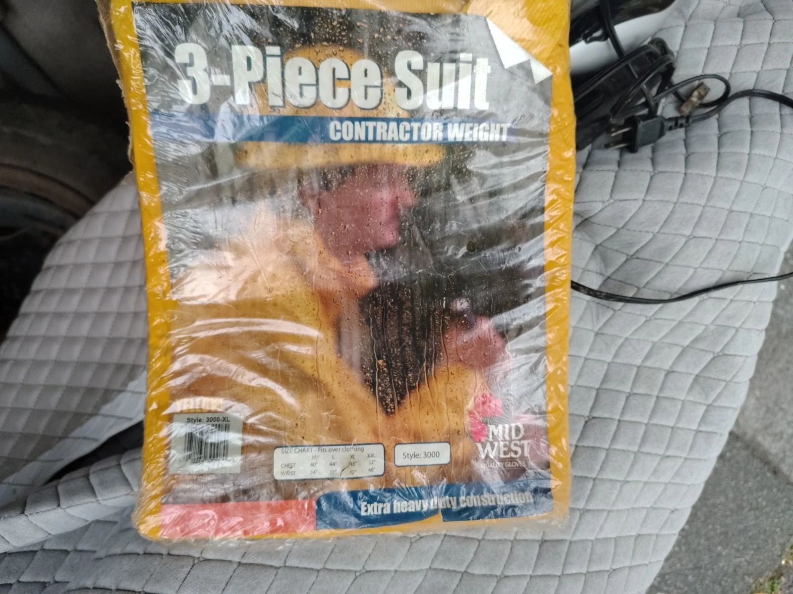 NEW ~ XL Midwest 3000 Contractor Weight 3 Piece Rain Suit Jacket Bib Pants Hood
Opens in a new windo
