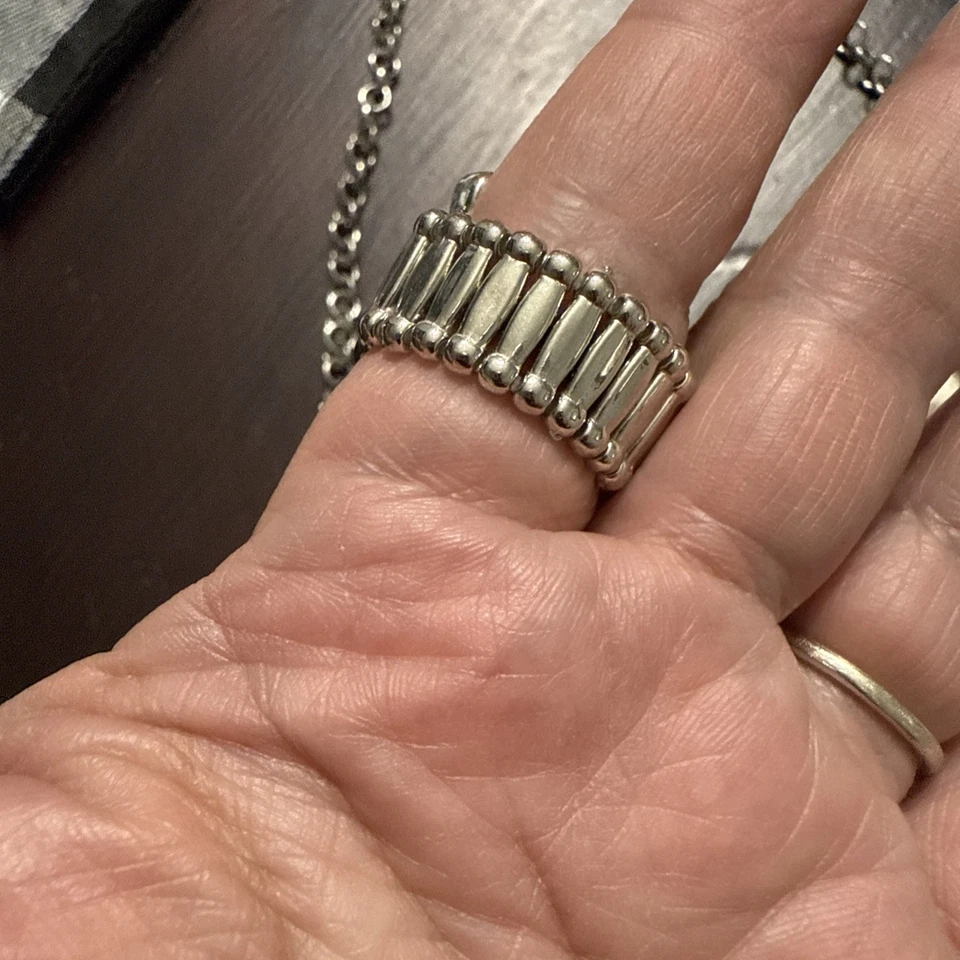 Disfraz Collar, Juego de Anillos Piedra Craquelada Blanca Divertido Accesorio de Moda Foto 4 de 4