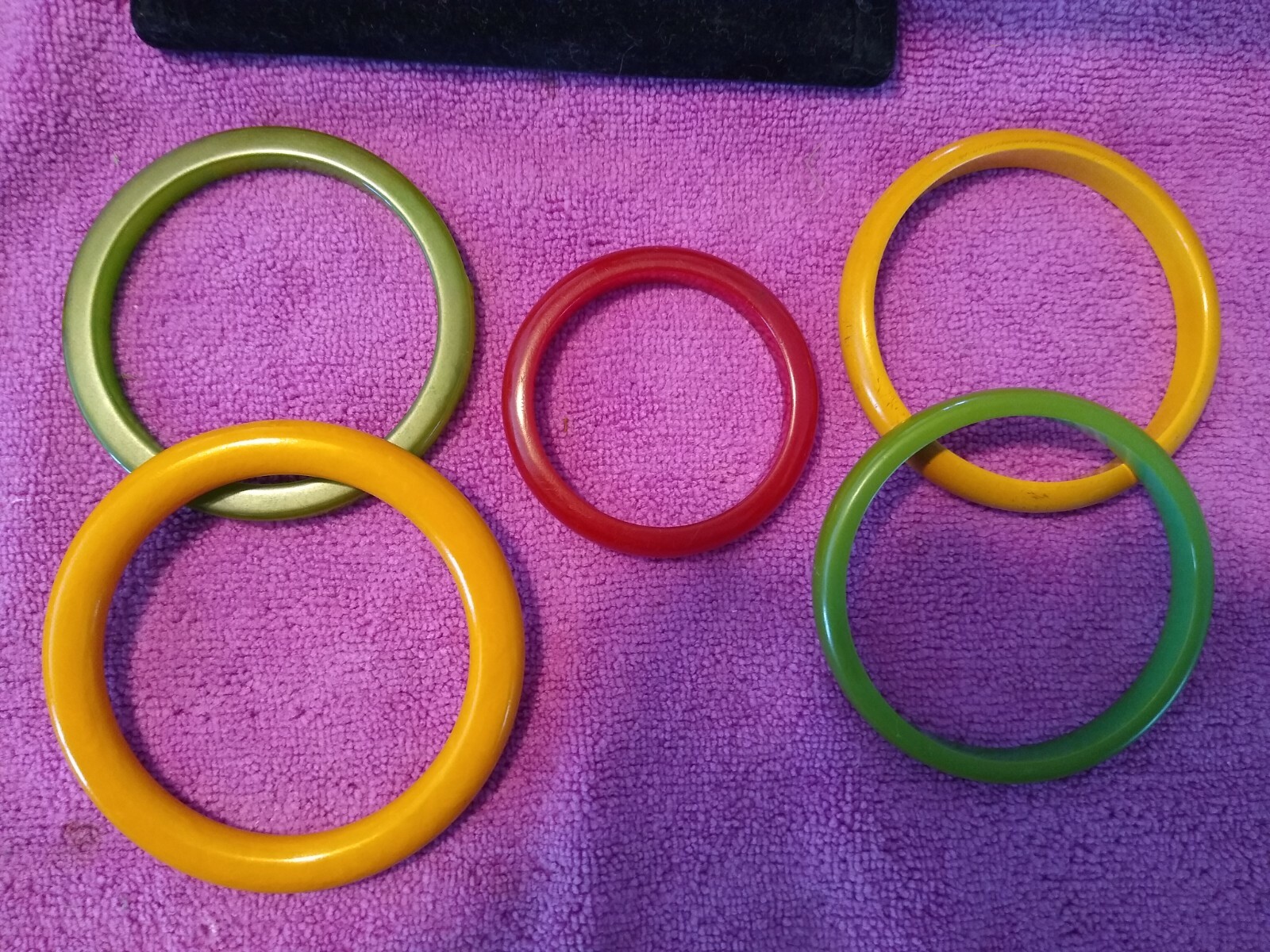 Vintage Bakelite Green Red Yellow Bangles Bracelets l… Gem