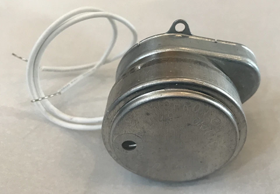 Hansen K12RC 1 RPM Synchron Motor 220V 50 Hz Not for use on USA power grid - Image 2 of 2