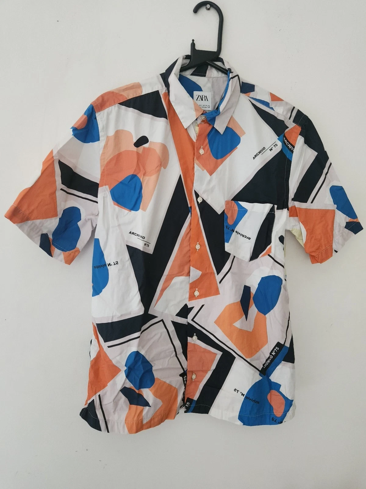 Zara Abstrait Chemise Manches Courtes TAILLE S Coupe Décontracté Fabriqué En