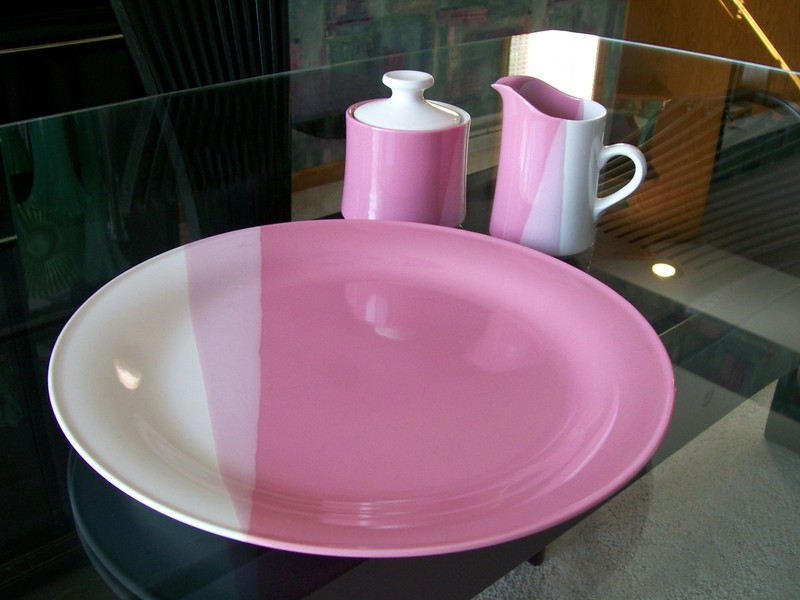 TRIO PINK JAPAN DINNERWARE PLATTER 12 1/2”, SUGAR & CREAMER