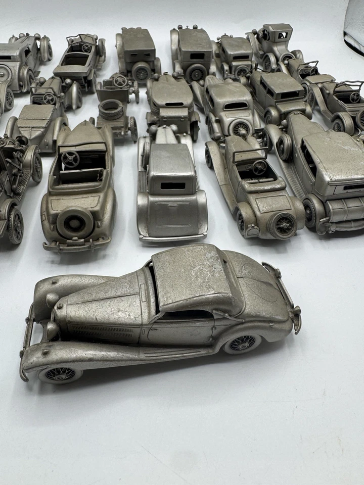 The Danbury Mint Rolls Royce 1:43 Scale Pewters Cars Lot Of 21 - Image 2 of 4