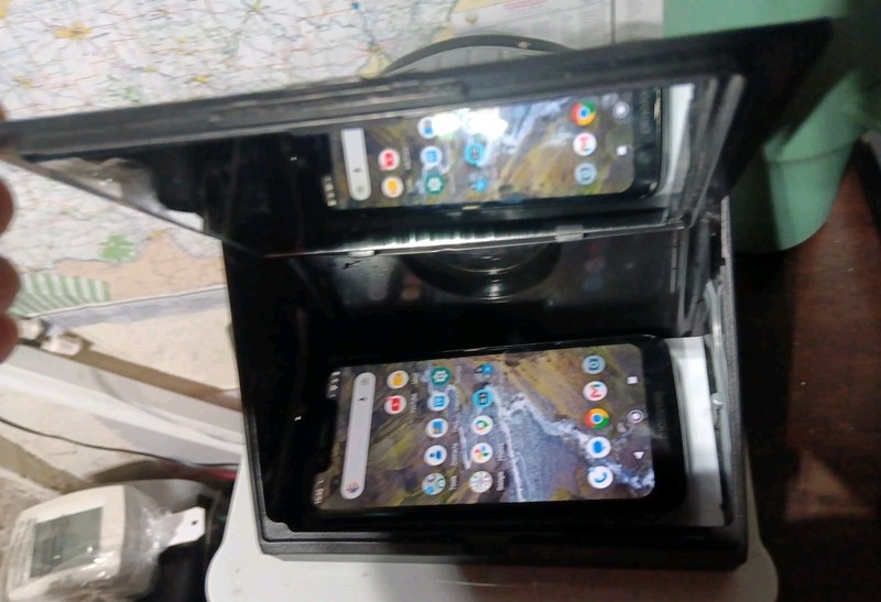 Paladone Smartphone Projector Model 030563 Desktop Device for Smartphones