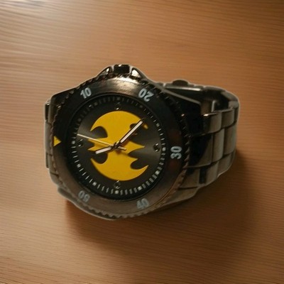 Accutime DC Comics Batman logo dial quartz watch big divers styled!