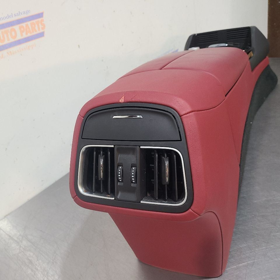 22 2022 MASERATI LEVANTE MODENA S CENTER FLOOR CONSOLE ASSEMBLY RED 