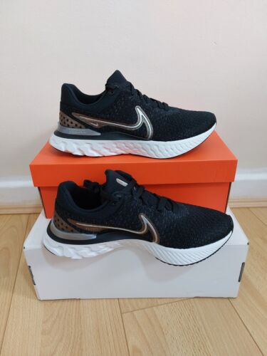 Nike React INFINITY RUN Flyknit 3 UK TAGLIA 7,5 EU 42 nuove da donna - Foto 2 di 8