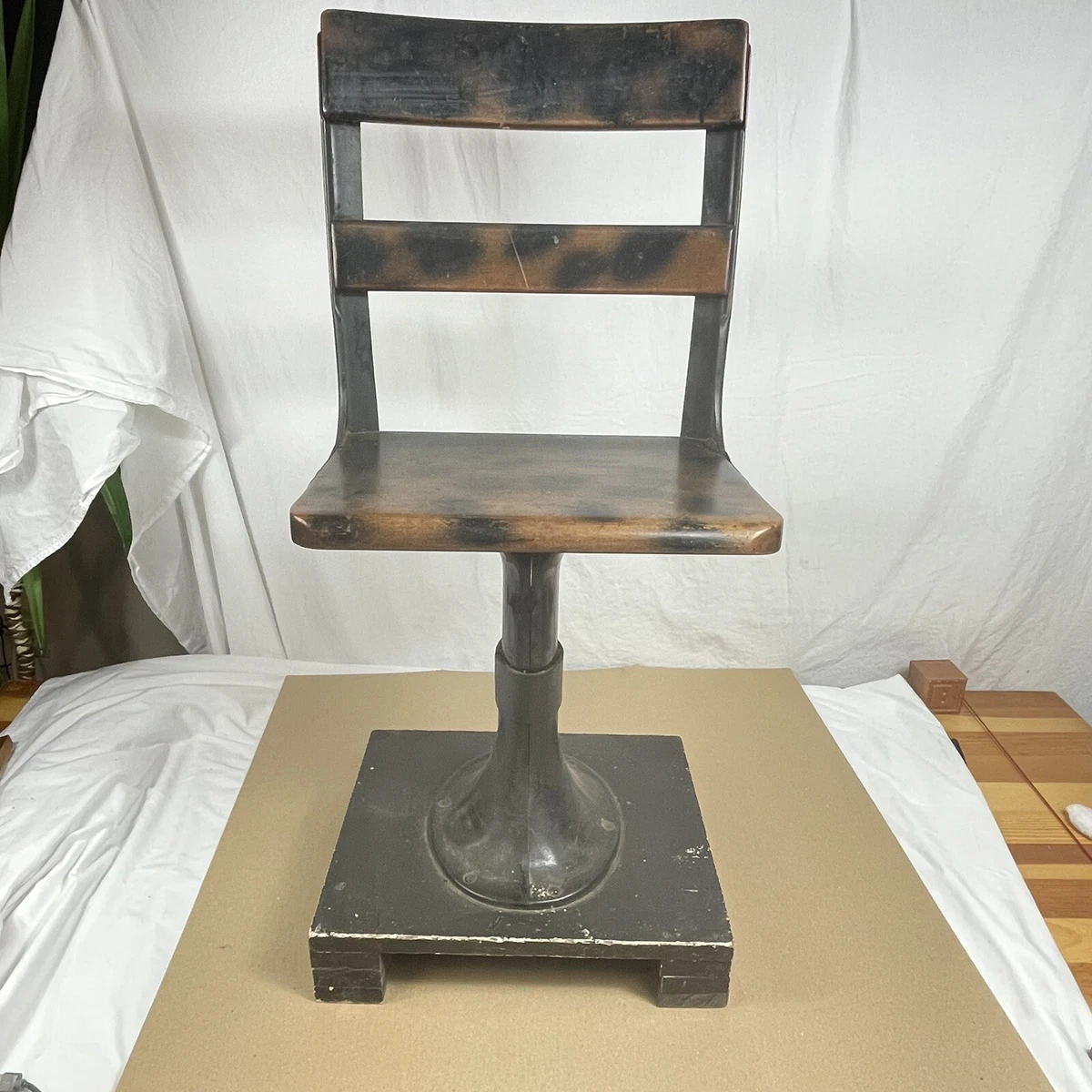Study chair for online students near me